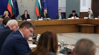 Радев иска актуализация на плановете при бедствия от областните управители