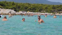 Слънчево начало на деня, мощни бури следобед 