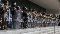 Започва чистка за незаконни имигранти в още 4 града след Лос Анджелис 