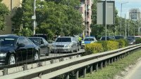 Верижна катастрофа до Орлов мост в София, задръстване на "Цариградско"