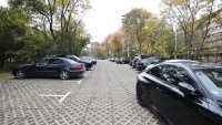 СОС гласува за разкриване на 1200 паркоместа в София