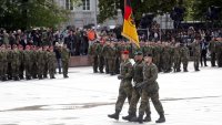 Германия се нуждае от над 200 000 войници, казармата няма как да е доброволна