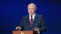 "Хуманистът" Путин: Как Кремъл измъчваше, а после търгуваше с американския си затворник
