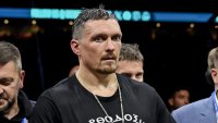Усик освободи титлата си на шампион в тежка категория на WBO