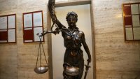 Оставиха в ареста инфлуенсъра Стоян Колев, той се оприличи на Ахил