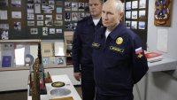 Путин започна война срещу... разголените OnlyFans модели СНИМКИ