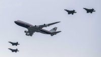 Потвърдено: Тръмп сменил новия Air Force One със стария в Анкара заради заплаха