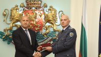 Кабинетът освобождава ген. Любомир Монов