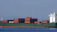 Над 20 контейнера със запалими вещества са разпръснати в Черно море след удара