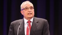 Иван Костов: Президентът Радев извършва политически ход с искането за референдум