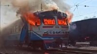 Жена загина, а четирима бяха ранени при руски удар по влак в Украйна