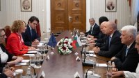 Радев: Модернизацията на армията ни допринася за укрепването на колективната отбрана на НАТО