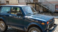 Една от 36: На Острова се продава Lada Niva уникат за 22 хил. паунда