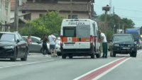 Катастрофа с три автомобила е станала след Кресна