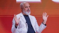 Албания ще бори корупцията с първия в света AI “министър“
