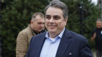 Василев: Сарафов се разпорежда незаконно с държавни средства