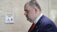 Делян Пеевски подкрепи Борисов, иска закриване на ДАИ