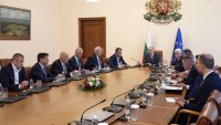 Службите за сигурност пред Радев: Няма пряка заплаха за България