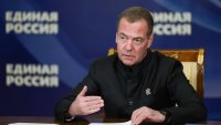 Медведев призова САЩ да убият Зеленски и ги посъветва как да го направят 