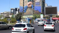 Иран забрани вноса на луксозни коли на фона на тежката икономическа криза