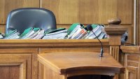 За достойни старини: 75-годишен заработва като дилър на дрога