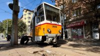 Жена е пострадала при сблъсъка между два трамвая в София