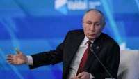 Путин засилва ПВО отбраната около резиденцията, която споделя с Кабаева 