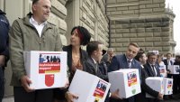 Кой е банкерът, който иска да ограничи населението на Швейцария до 10 милиона?