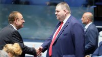 Пеевски: Да спрем да си губим времето с тези вотове на недоверие