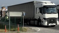 Спират камионите по &bdquo;Тракия&ldquo;, &bdquo;Струма&ldquo; и през Кресненското дефиле днес и в неделя