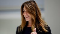 Карла Бруни след присъдата на Саркози: Омразата няма да надделее