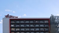 Оперираха момичето, пострадало при тежката катастрофа между кола и автобус 