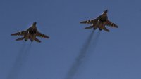 МиГ-29 във въздуха: Самолет от Израел кацна извънредно в София
