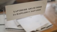 В Истанбул от сутринта се извиха опашки за гласуване