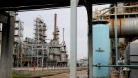 Разхлабването на ОПЕК+ отваря вратата на Тръмп да се насочи към износа на руски и ирански петрол