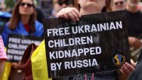 “Невъзможно е да ги върнем“: Масовото отвличане на украински деца е военно престъпление