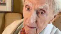103-годишен действащ лекар със съвети за дълголетие