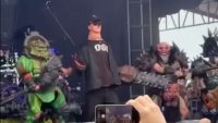 Обезглавиха чучело, наподобяващо Илон Мъск, на рок фестивал в Чикаго ВИДЕО