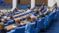 След лятната ваканция: Половината депутати с неоправдани отсъствия