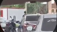 Руснаците продължават да се бият за гориво ВИДЕО