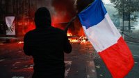 Франция, Белгия, Италия, Португалия &ndash; Европа протестира срещу нарастващите разходи за живот СНИМКИ