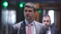 Ивелин Михайлов: Наблюдаваме една и съща система за ограбване на хората