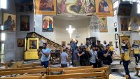 Експлозия в християнска църква в Дамаск, има загинали СНИМКИ