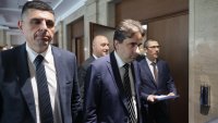 Демократична България: Мнозинството на Пеевски в ДАНС и НСО запази охраната му