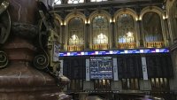 Инфлацията в еврозоната ще се задържи около целта на ЕЦБ