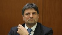 “Локалите” са финансово осигурени деца, движат се на групички