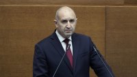 Радев за "Боташ", Кандев и модния му поглед към голото рамо на външния министър