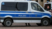 Транссексуален неонацист ще излежава присъдата си в мъжки затвор в Германия