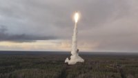 Холандия и Франция започнаха преговори за европейско ядрено възпиране