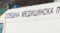 Дете на 2,5 г. падна от прозорец на болницата в Карнобат